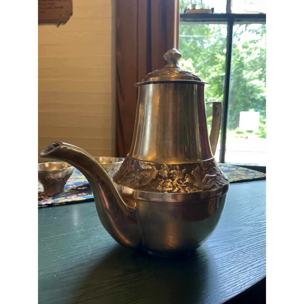 Vintage Brass Tea Coffee Pot Set with 2 Leaf Handle Cups Embossed Floral Pattern - Picture 5 of 16